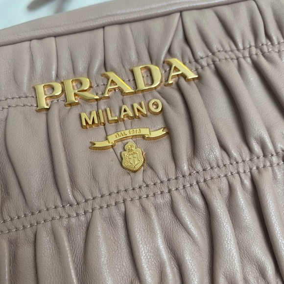 prada bandoliera, napa gaufre ‘1, in color “cipria” (dusty rose pink) - Picture 4 of 12